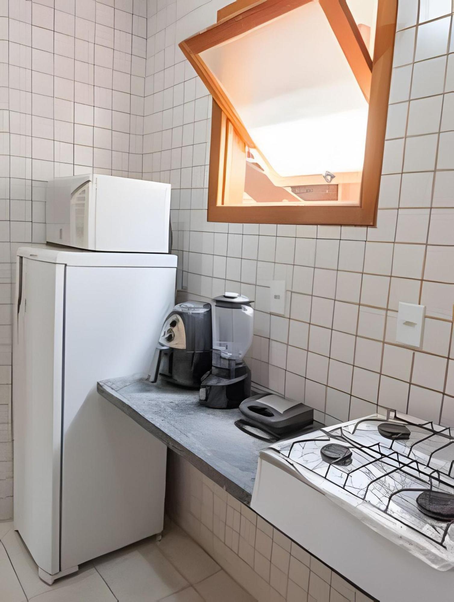 Em Frente A Praia De Taperapuan; Piscina; 1 Quarto; Wifi 300 Mbs; Estacionamento Gratuito 1 Veiculo Porto Seguro Exterior photo